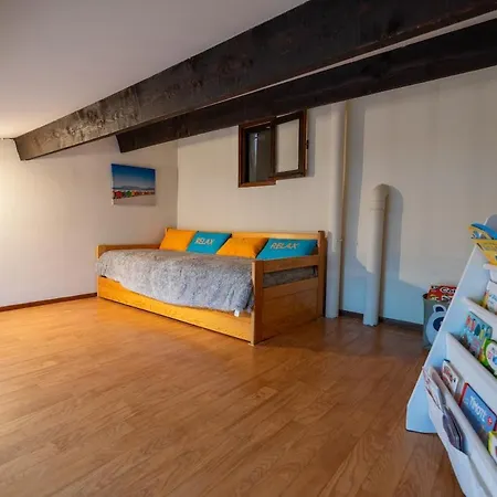 Petit Cocon Renove 4 Pers, Clim, Wifi, Parking * Aigues-Mortes